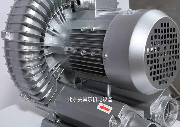 高壓鼓風(fēng)機進(jìn)風(fēng)口消音器的作用
